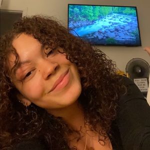 Meet your Posher, Irie